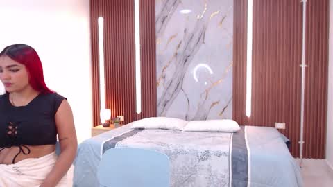 Lina online show from 09.24.25