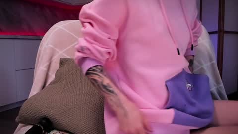 Lina -  online show from 12.12.24