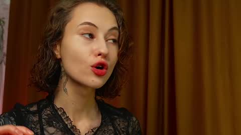 Lina -  online show from 02.08.25