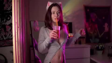 Lina -  online show from 02.21.26