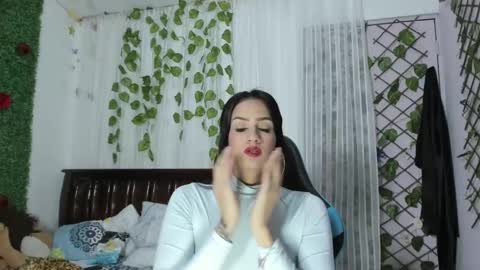 Snapshot of lina_paola chatting on 03.09.25 paola online show from 03.09.25