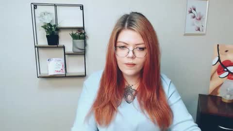 lina_ri online show from 10.18.25
