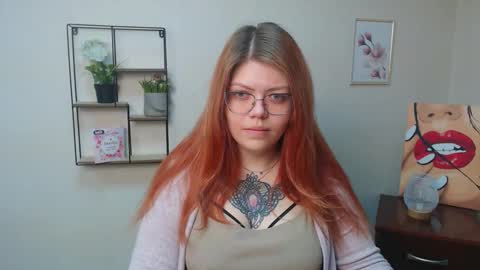 Snapshot of lina_ri chatting on 11.09.25 lina_ri online show from 11.09.25