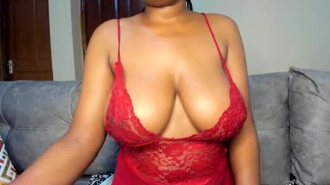 lina sexy58 online show from 12.18.25