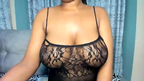 lina sexy58 online show from 12.20.25