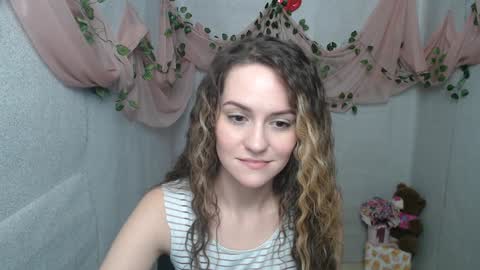 Lina online show from 12.26.24