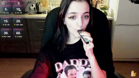 Lina 3  1715622743 online show from 12.20.24