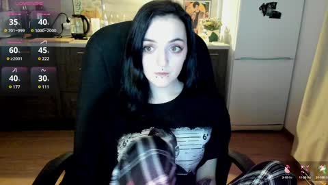 Lina 3  1715622743 online show from 12.28.24