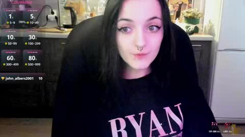 Lina 3  1715622743 online show from 02.12.25