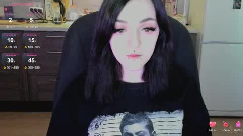 Lina 3  1715622743 online show from 09.30.25