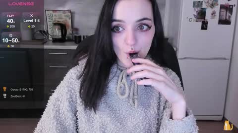 Lina 3  1715622743 online show from 01.05.26