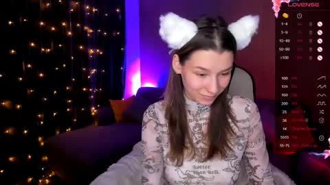 Snapshot of linablossom chatting on 11.12.25 Lina online show from 11.12.25