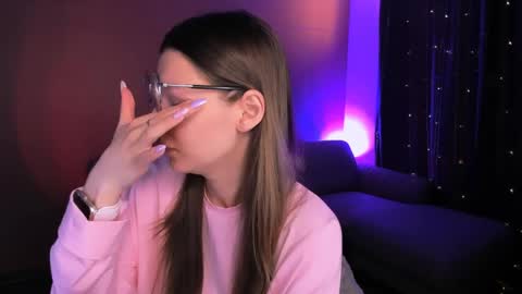 Snapshot of linablossom chatting on 04.17.26 Lina online show from 04.17.26