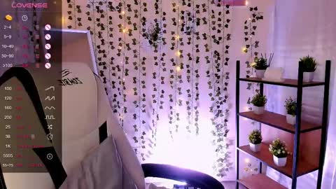 Snapshot of linablossom chatting on 05.15.26 Lina online show from 05.15.26