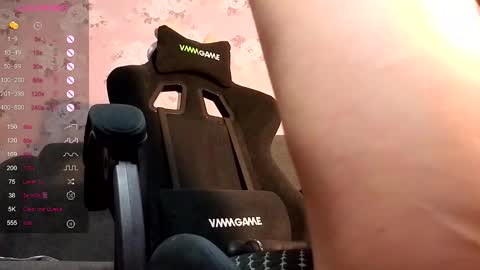 Snapshot of linadevinecam chatting on 01.10.26 Lina Devine online show from 01.10.26