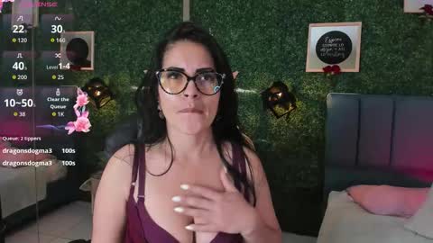 Lina  online show from 11.14.25