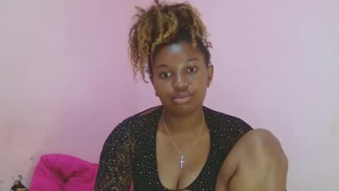 linah1123 online show from 10.02.25