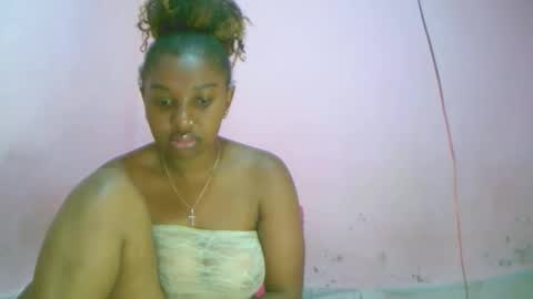 linah1123 online show from 10.15.25