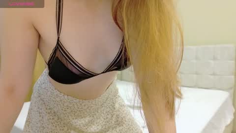 Snapshot of linajill chatting on 11.26.25 Anna online show from 11.26.25