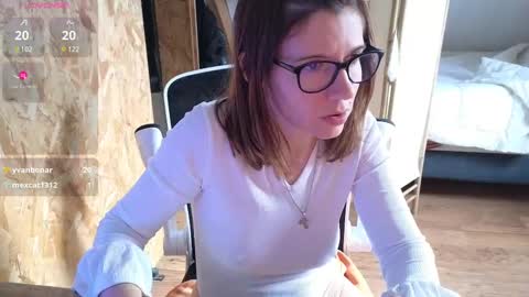 Lina online show from 02.14.25