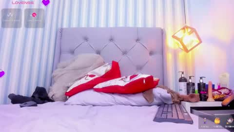 L I N A  online show from 12.05.24