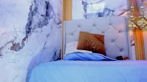 L I N A  online show from 11.22.25