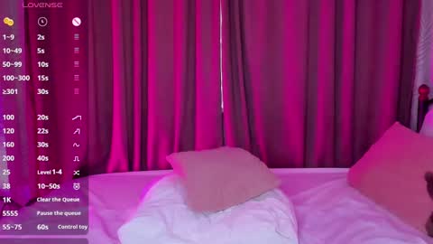 Snapshot of linda__bryant chatting on 12.08.24 Linda GMT2 Mon Tu Fri Sa Su 0300am-1000 am online show from 12.08.24