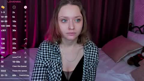 Snapshot of linda__bryant chatting on 01.10.25 Linda GMT2 Mon Tu Fri Sa Su 0300am-1000 am online show from 01.10.25