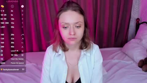 Snapshot of linda__bryant chatting on 02.27.25 Linda GMT2 Mon Tu Fri Sa Su 0300am-1000 am online show from 02.27.25