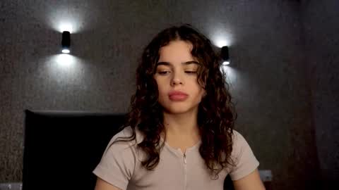 Snapshot of linda_clarsss chatting on 11.13.25 Linda online show from 11.13.25