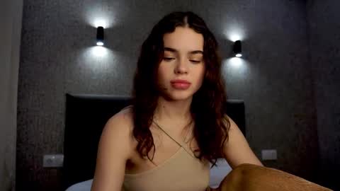 Snapshot of linda_clarsss chatting on 12.03.25 Linda online show from 12.03.25