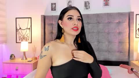 Snapshot of linda_fosterr chatting on 01.05.26 Linda Fosterr online show from 01.05.26