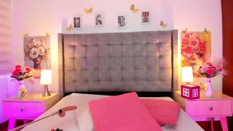 Snapshot of linda_fosterr chatting on 02.21.26 Linda Fosterr online show from 02.21.26