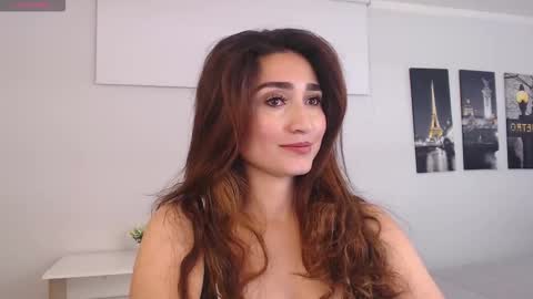 Maria Paula online show from 03.03.26