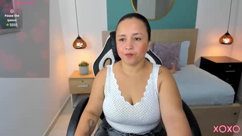 L I N D A online show from 02.17.25