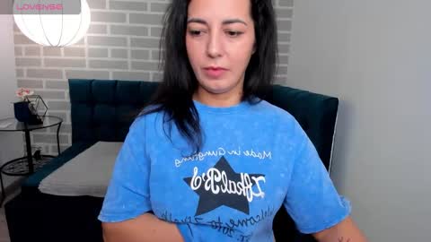 Linda online show from 11.22.25