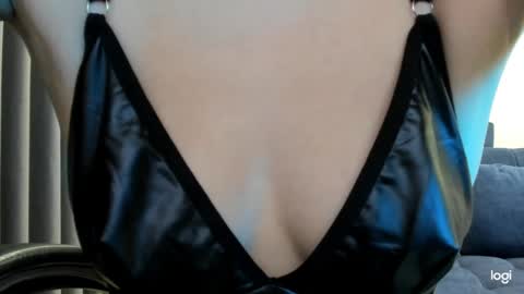 lindamei online show from 09.18.25