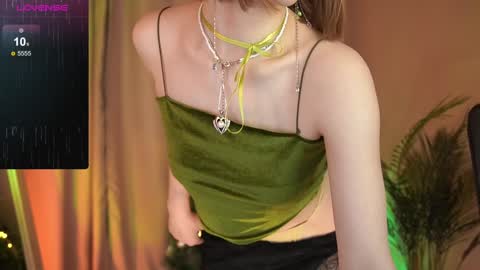 Snapshot of lindathacker chatting on 12.23.24 your Linda is back online show from 12.23.24