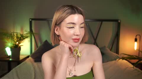Snapshot of lindathacker chatting on 01.22.25 your Linda is back online show from 01.22.25