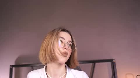 Snapshot of lindathacker chatting on 02.11.25 your Linda is back online show from 02.11.25