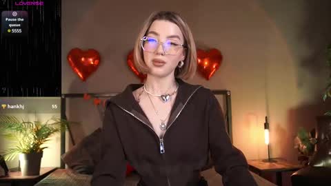 Snapshot of lindathacker chatting on 02.19.25 your Linda is back online show from 02.19.25