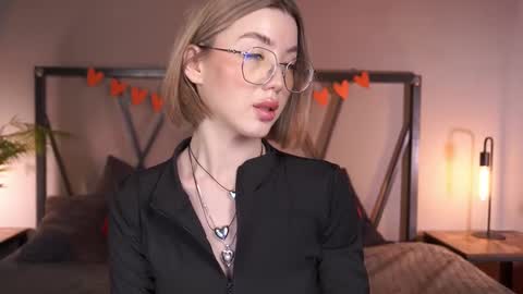 Snapshot of lindathacker chatting on 02.26.25 your Linda is back online show from 02.26.25