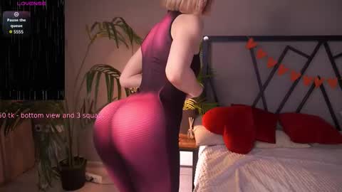 Snapshot of lindathacker chatting on 09.28.25 your Linda is back online show from 09.28.25
