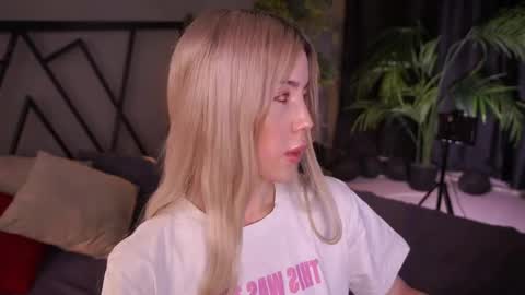 your Linda is back online show from 04.20.26