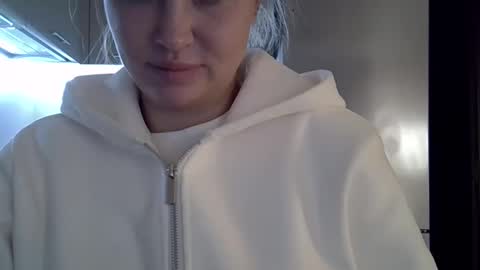 Anna online show from 10.17.25