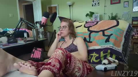 Linzy19 online show from 03.07.25