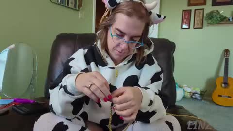 Linzy19 online show from 11.06.25