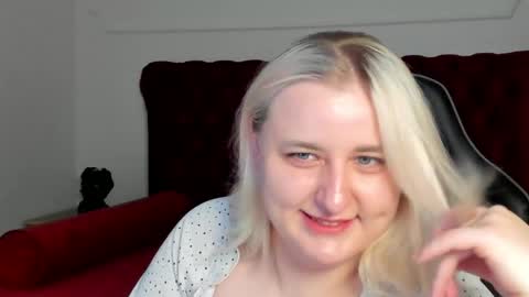 LioraArdyn online show from 05.13.26