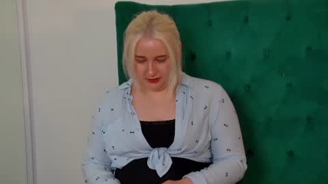 LioraArdyn online show from 06.14.26
