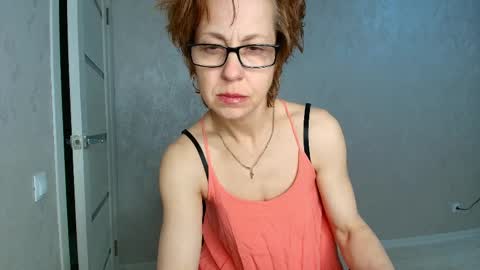 Liora Weiss online show from 04.17.26